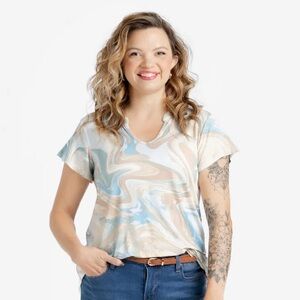 LuLaRoe Layla Mandarin Split Collar Top 1977
